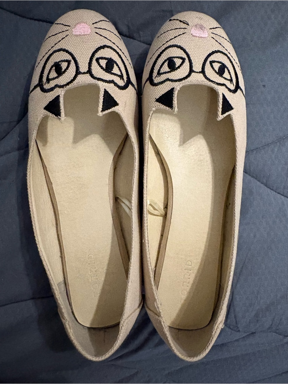 101- torrid Beige Cat Face Ballet Flats with Pink Nose